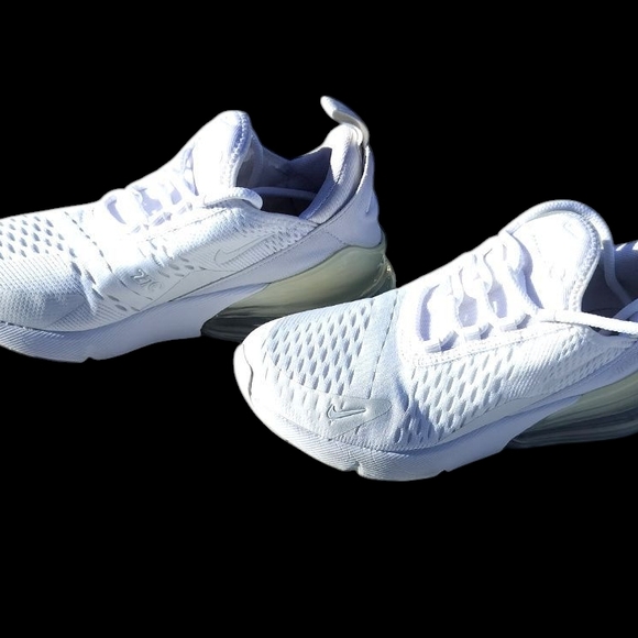 Women's Nike Air Max 270 Triple White - Picture 6 of 16